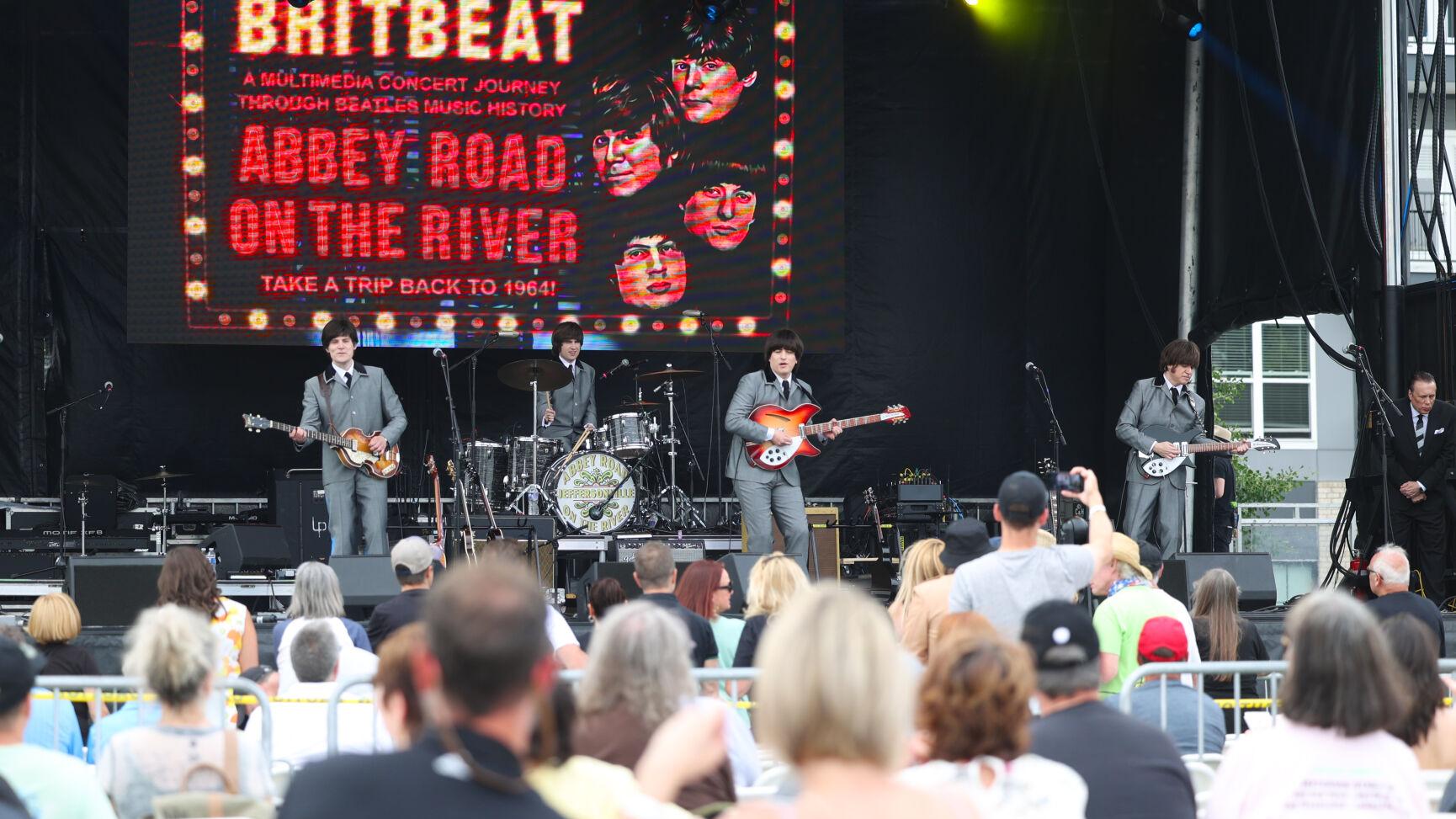 Crowd watches band at main stage.JPG